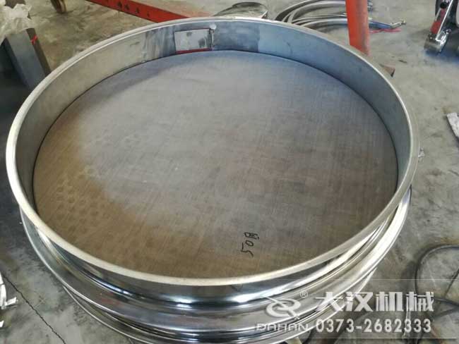 全不鏽鋼振動篩細節