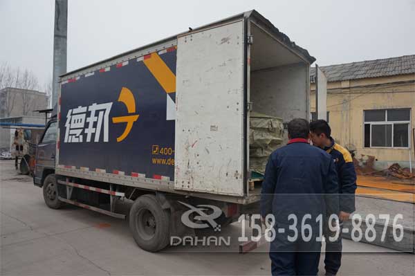 不鏽鋼振動篩發貨